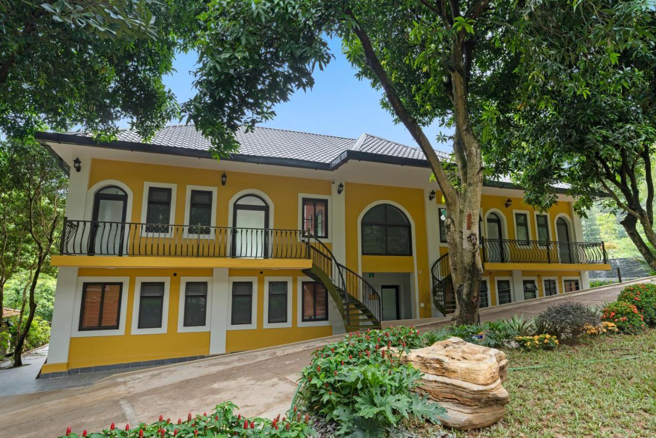 Cerf Volant Soc Son Aparthotel Hanoi Bagian luar foto